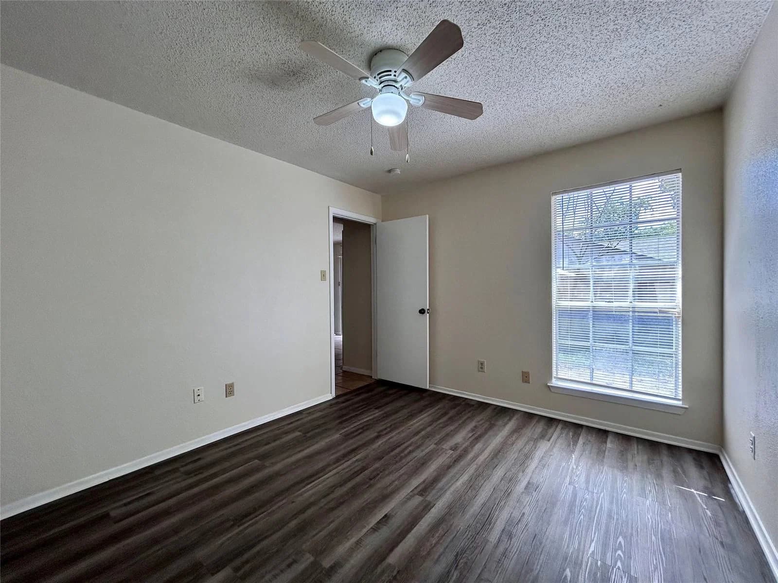 2003  Leeann Dr - Photo 3
