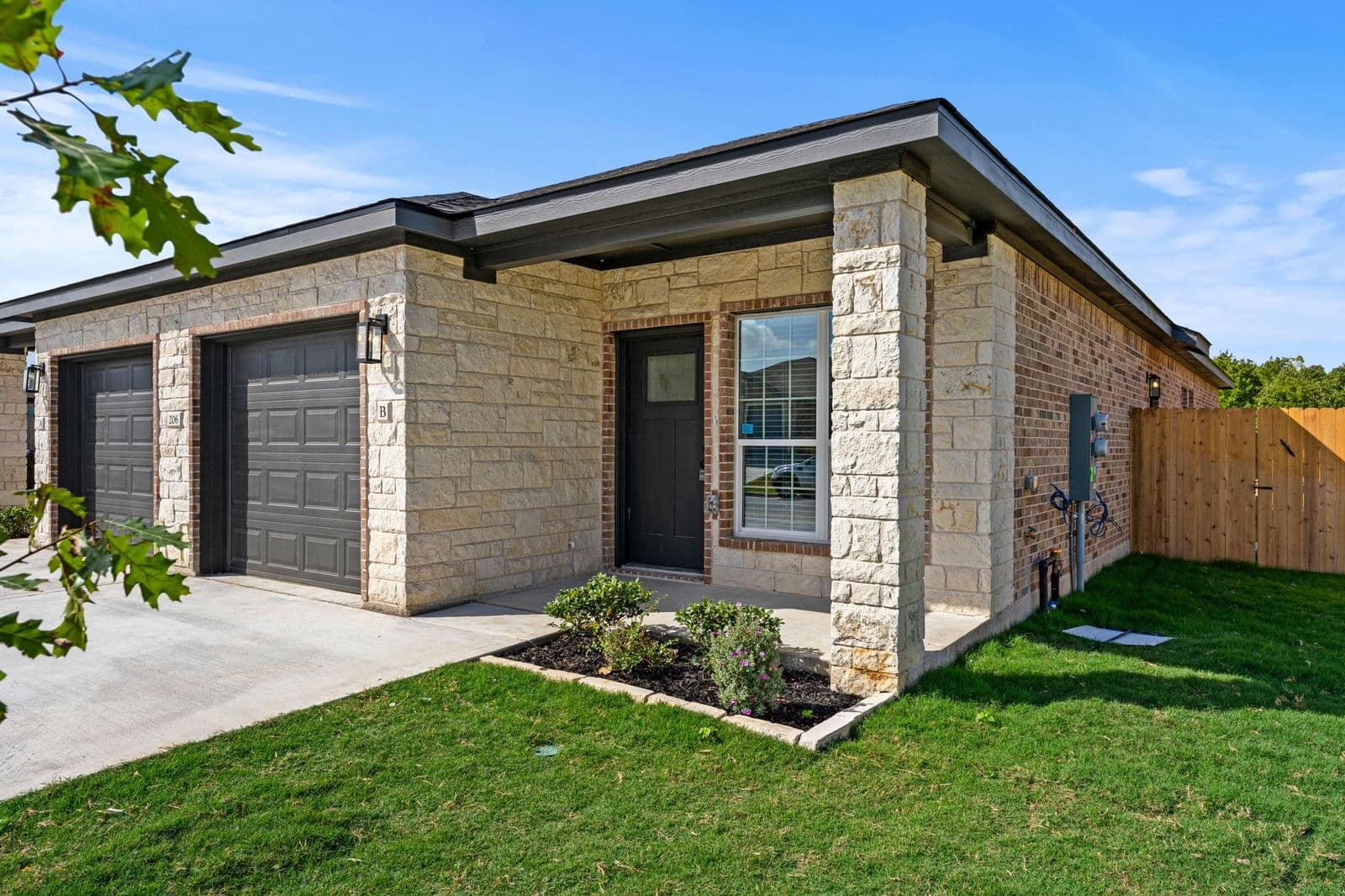 206  Dolphin Dr - Photo 3