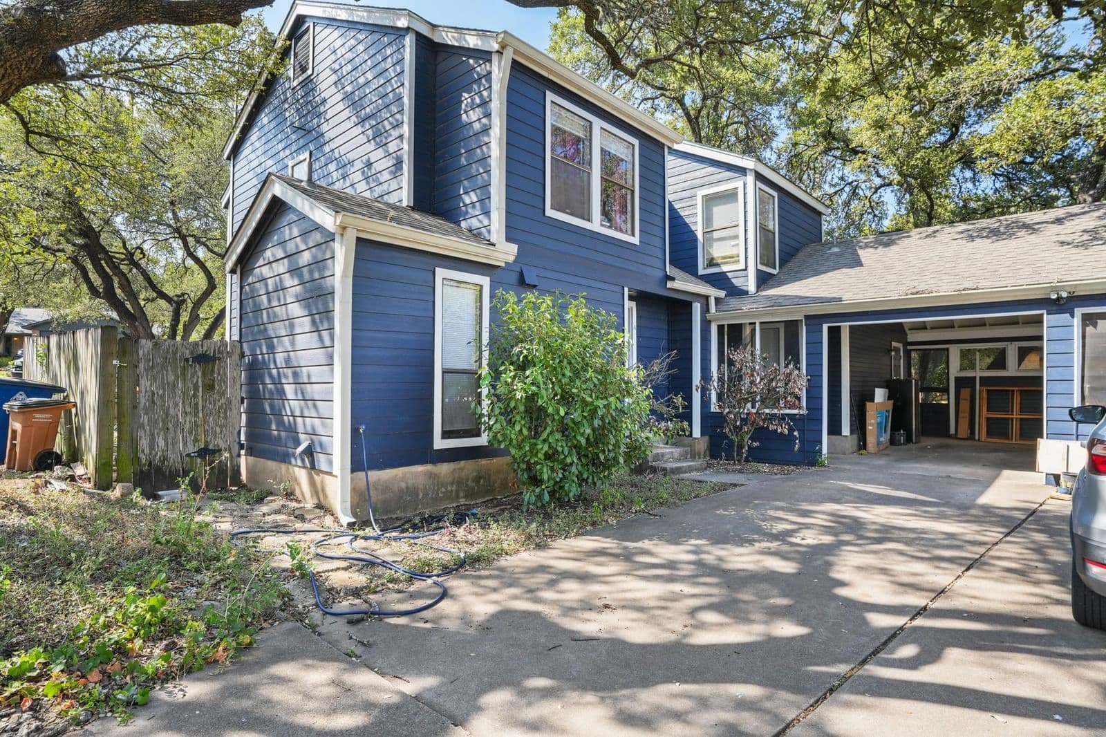 7100  Woodhue Ct - Photo