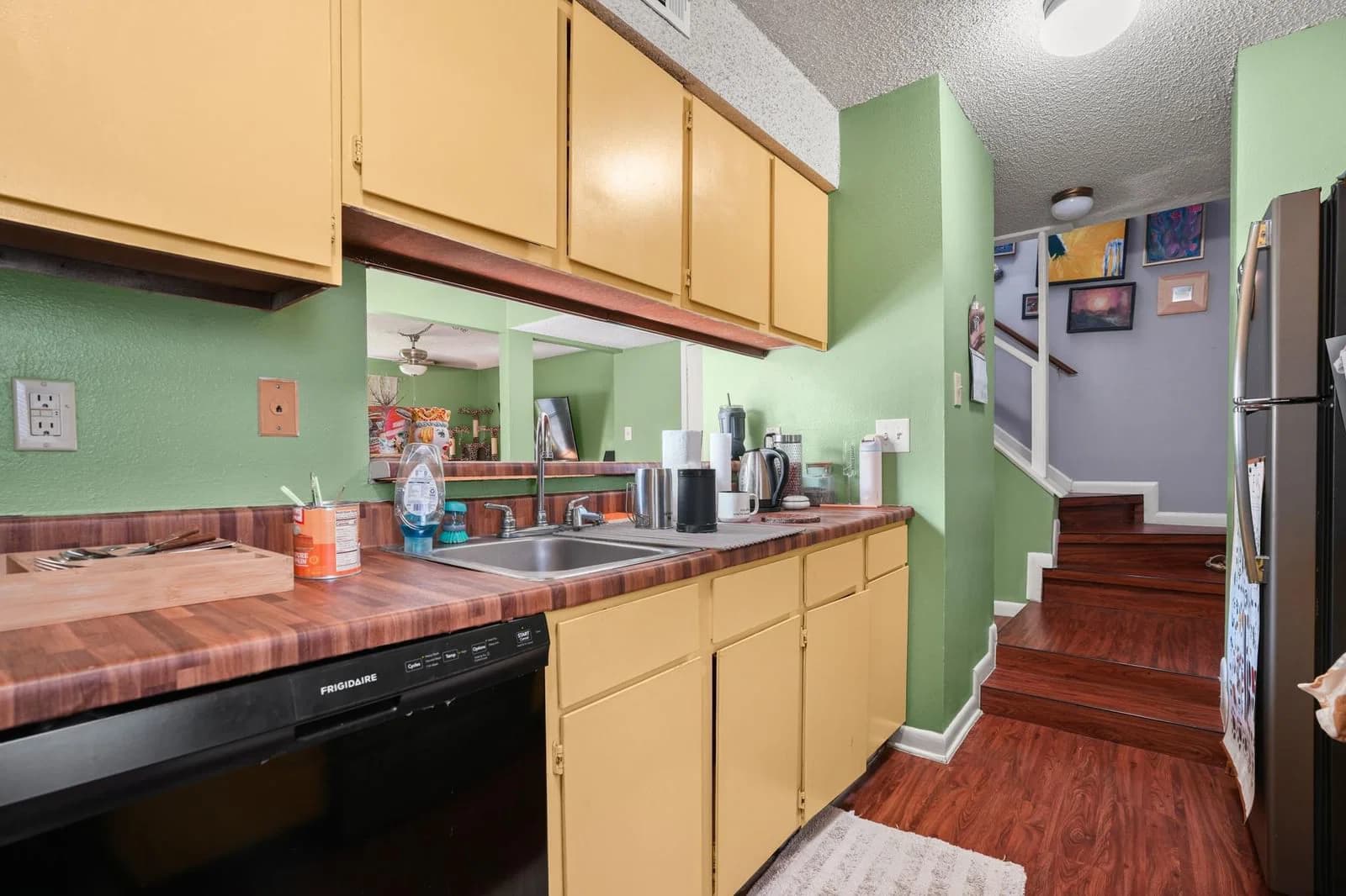 7100  Woodhue Ct - Photo 3