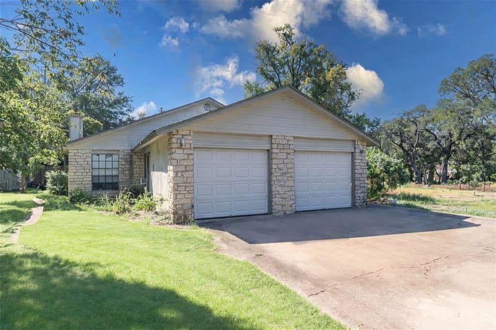 12003 N Commonwealth Way - Photo