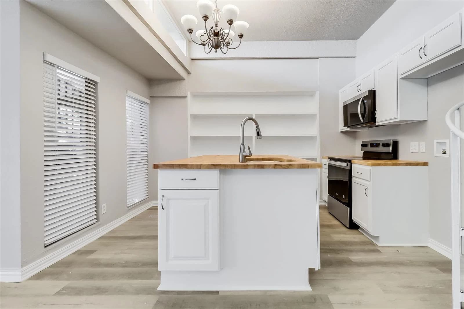 5918  Lago Vista Way  #D33 - Photo