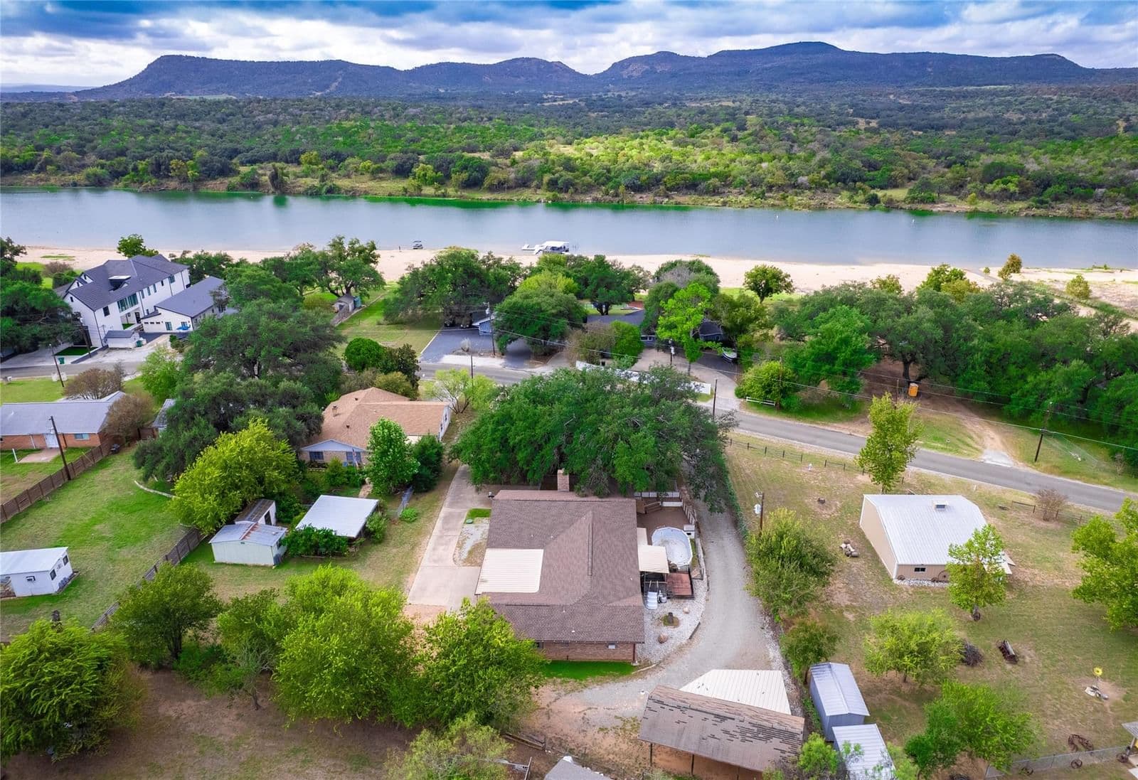 4317  River Oaks Dr - Photo 3