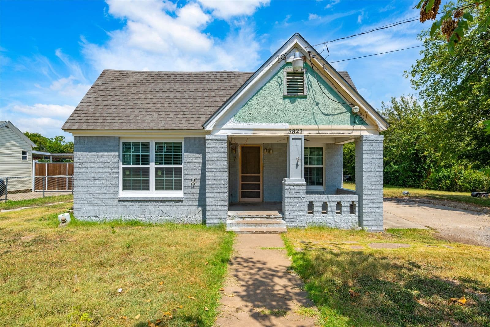 3823 Dempster Avenue - Photo