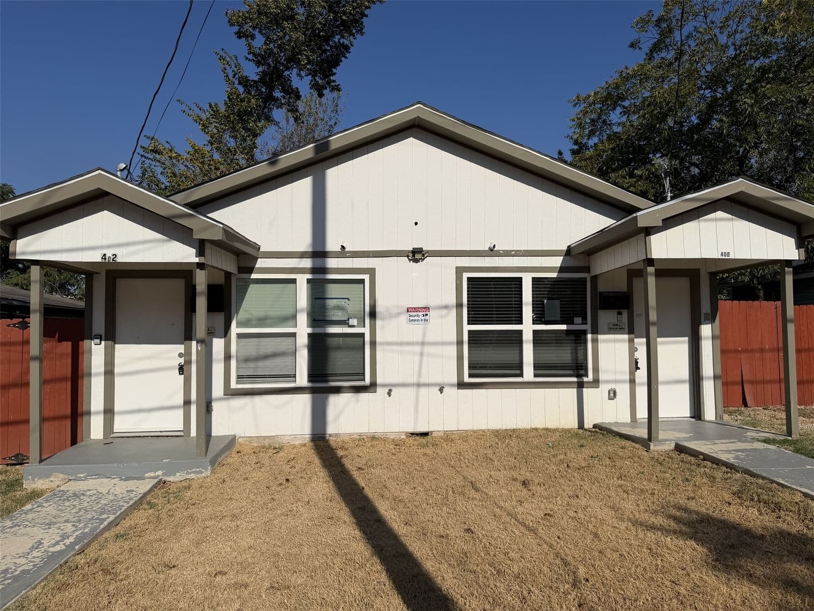 402 Lansing Street - Photo
