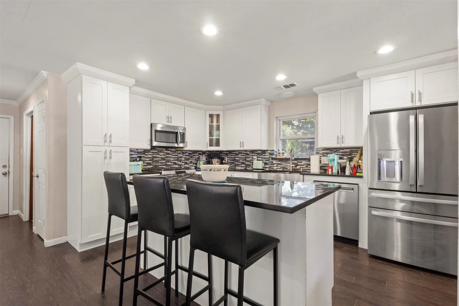 206 Watson Drive - Photo