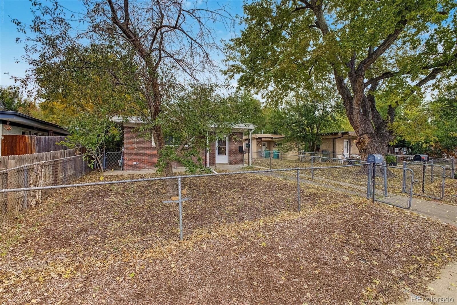 3540 Corona Street - Photo