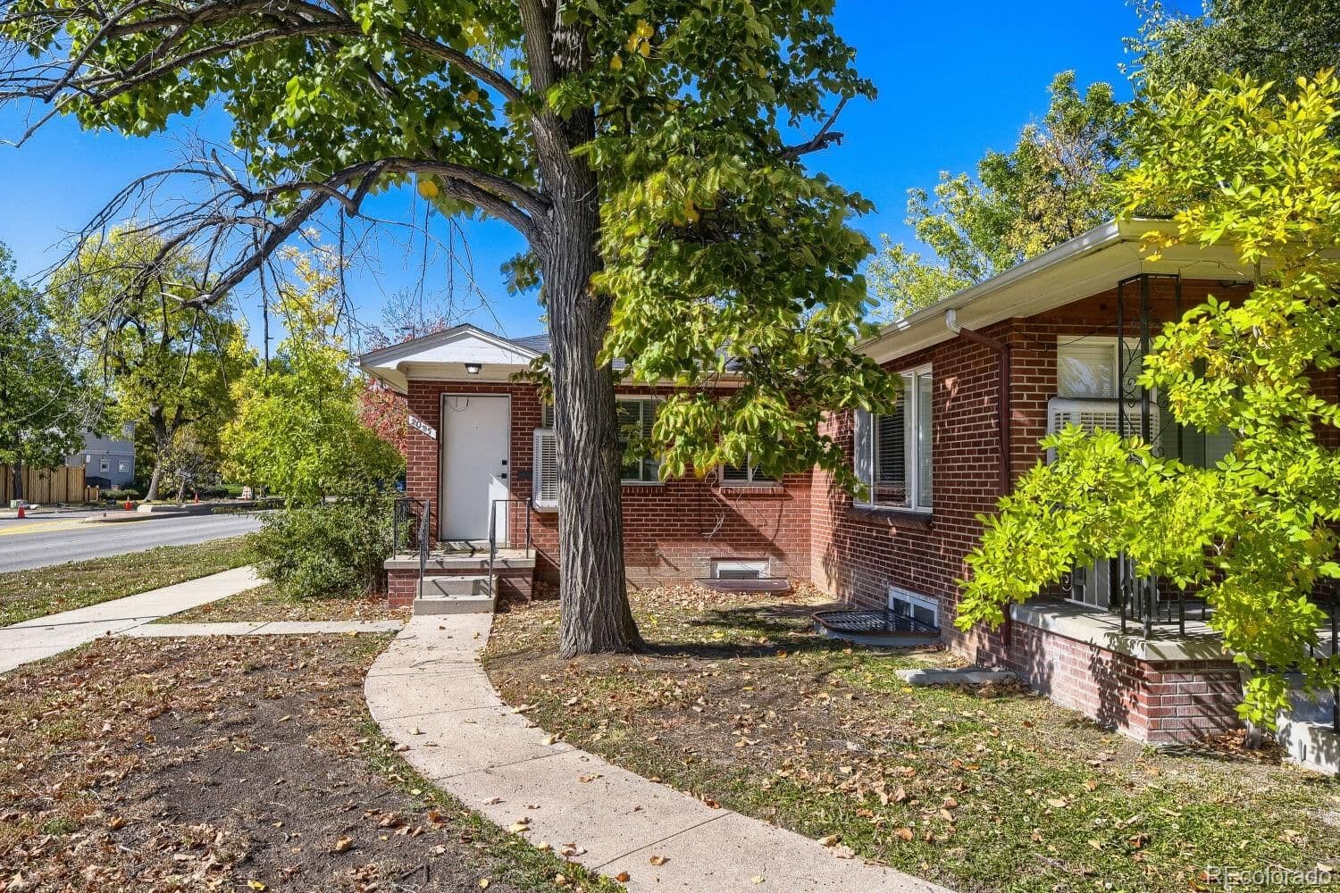 2085 Saint Paul Street - Photo