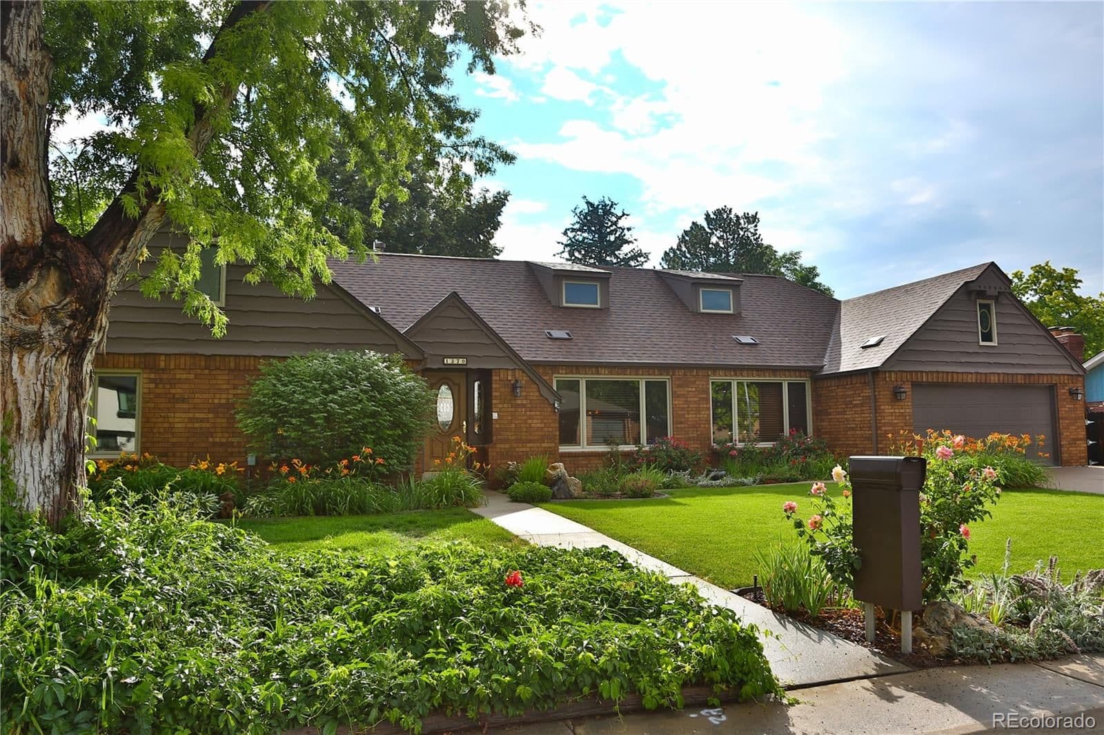 1370 Bellair Street - Photo