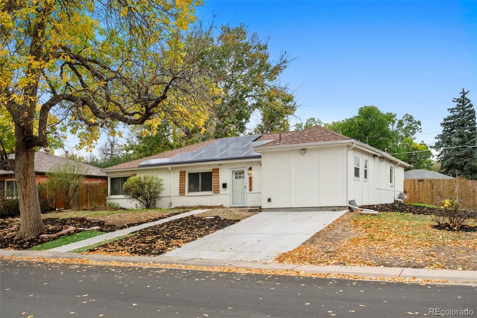 1093 Scranton Street - Photo