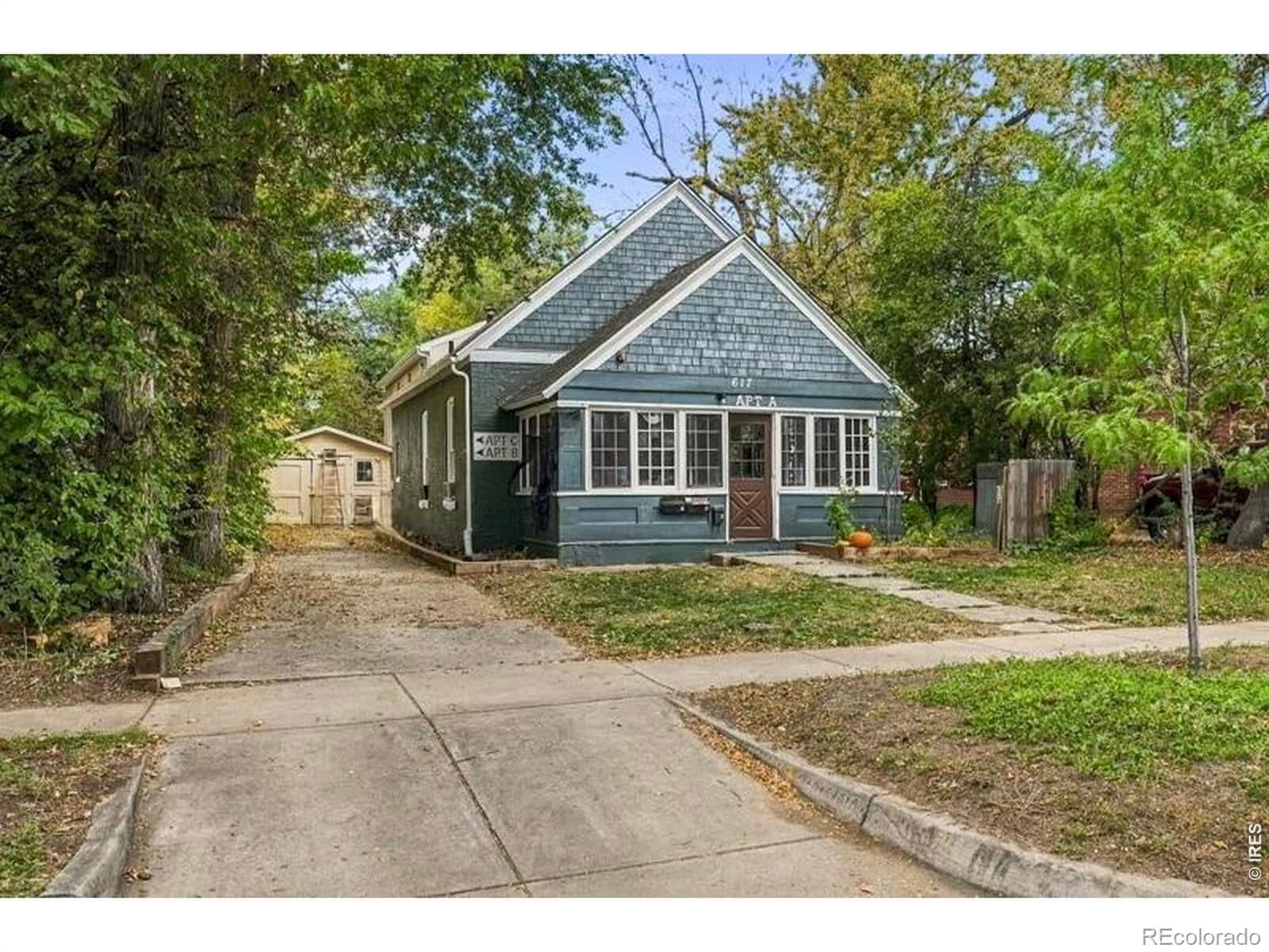617 Sherwood Street - Photo