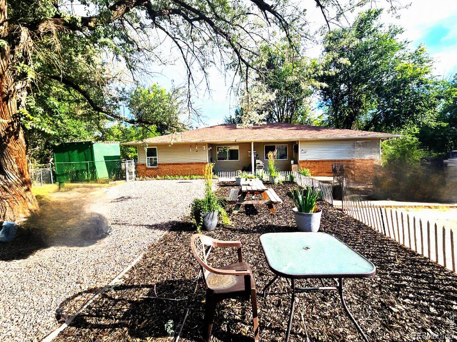 1720-1722 Meadow Street - Photo